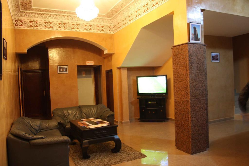 Hotel Amsterdam Ουαρζαζάτ Εξωτερικό φωτογραφία